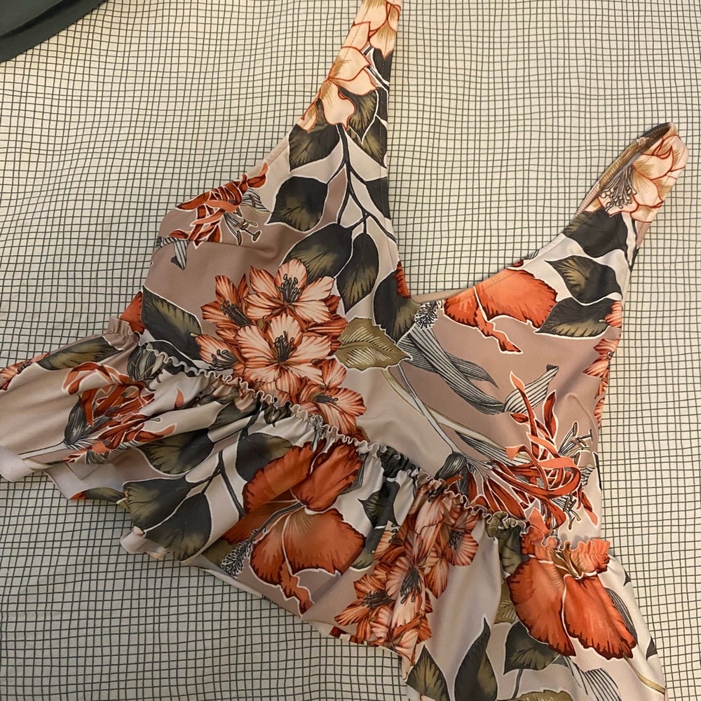 KJ v neck swim top